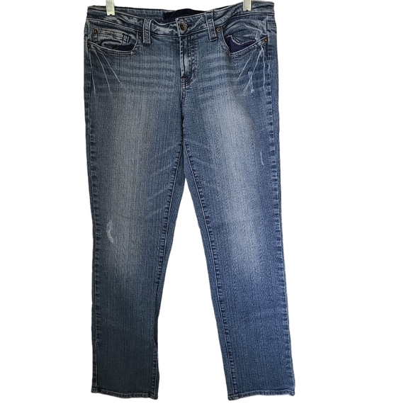 Refuge Medium Wash Straight Leg Jeans Embroidered Back Pockets  Size 11S Short - Picture 2 of 3